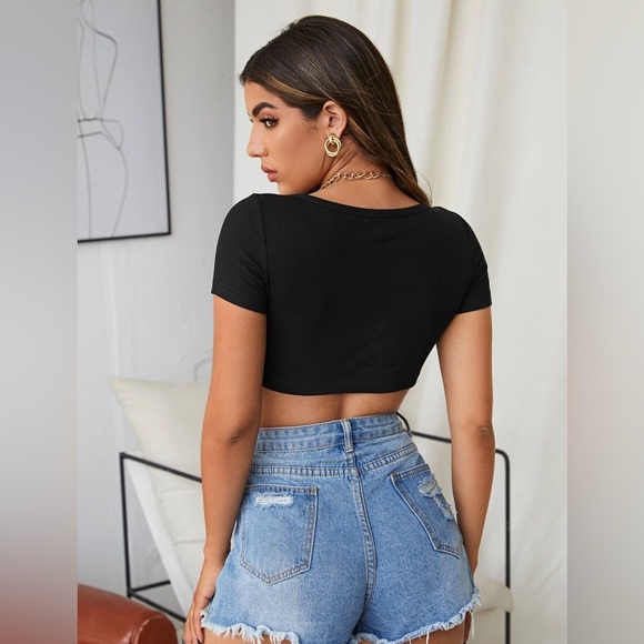 SHEIN twist front rib-knit crop top black size small - Picture 2 of 6
